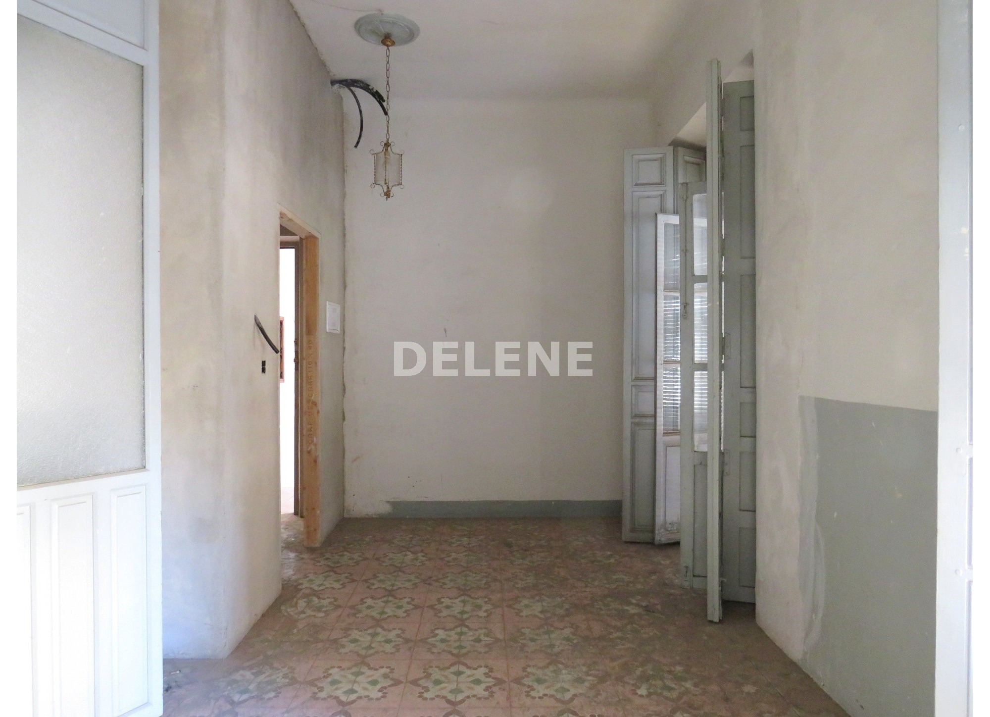 PISO DE 200m2, ZONA PLAZA SANTA ANA