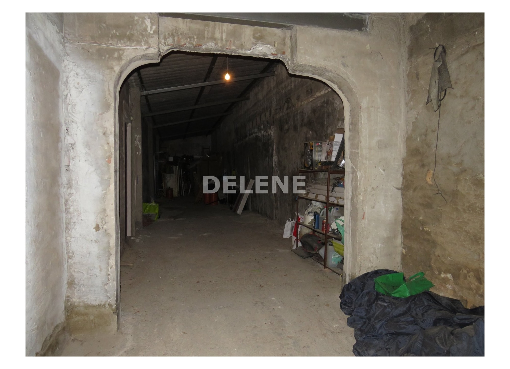 1952 PLANTA BAJA CON PATIO DE 70 M2, PUERTAS DE MADRID