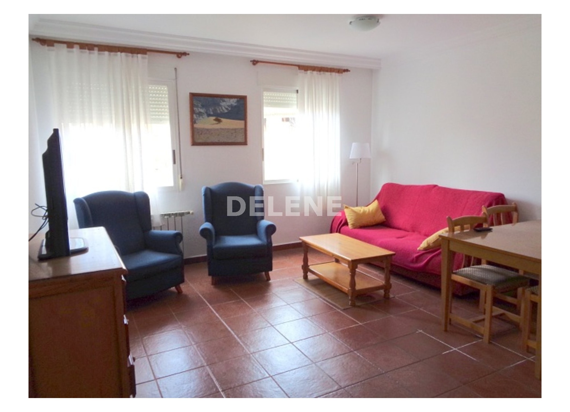 605 APARTAMENTO CON GARAJE, ZONA MESONES