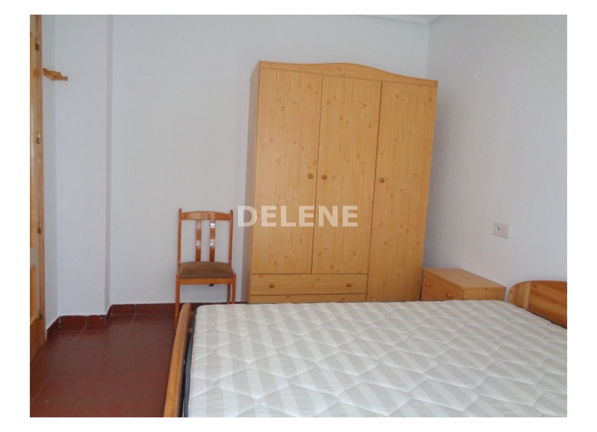 605 APARTAMENTO CON GARAJE, ZONA MESONES