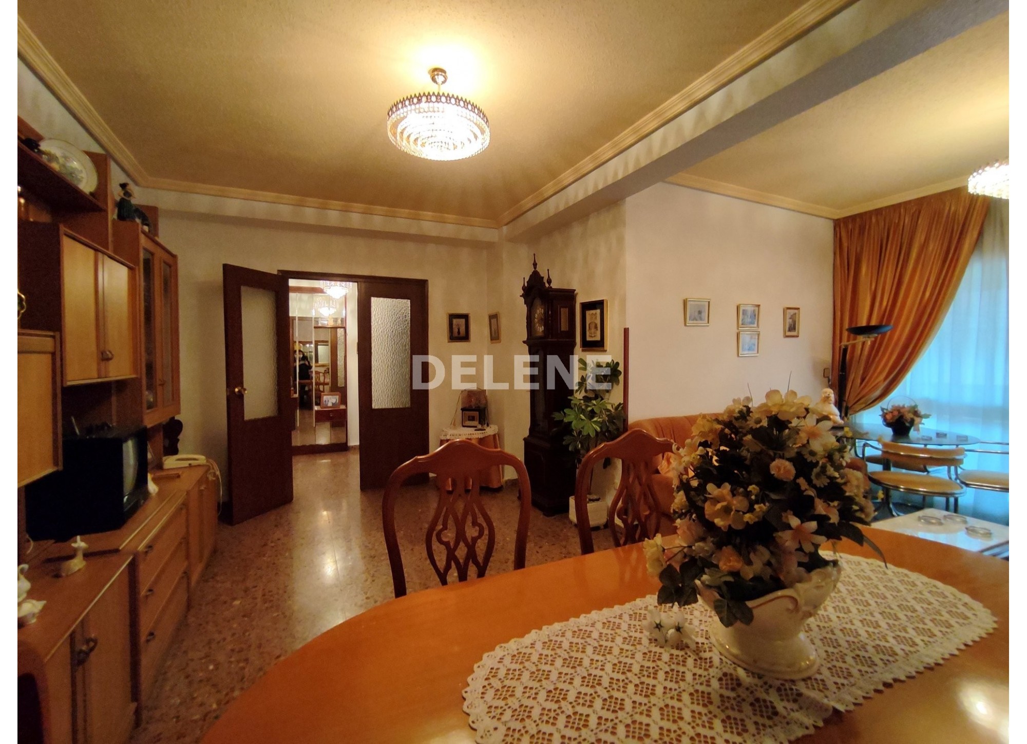 2150 PISO DE 140 M2, CERCA DE LÓPEZ DEL ORO