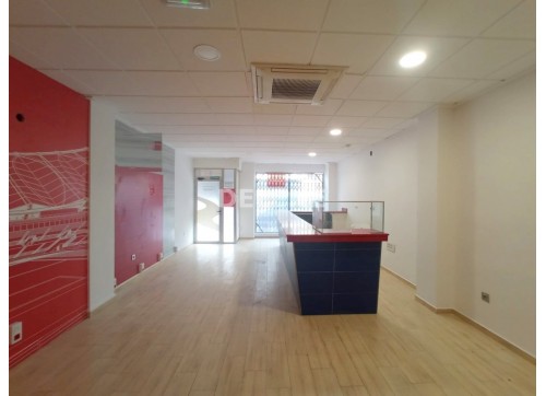 2219 LOCAL COMERCIAL, ZONA CUATRO CAMINOS