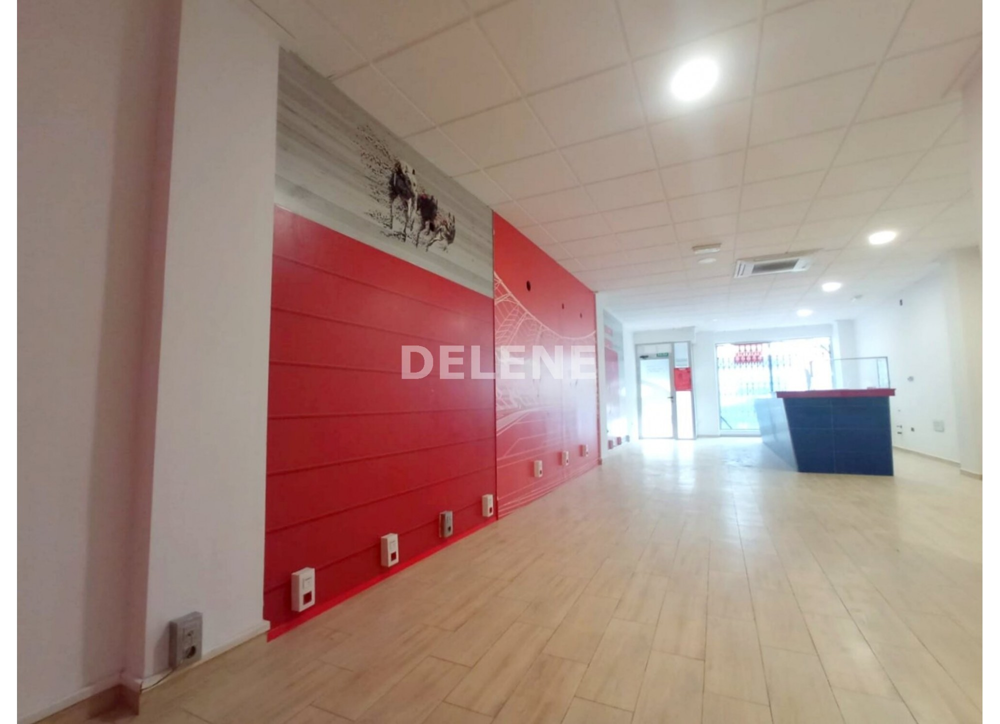 2219 LOCAL COMERCIAL, ZONA CUATRO CAMINOS