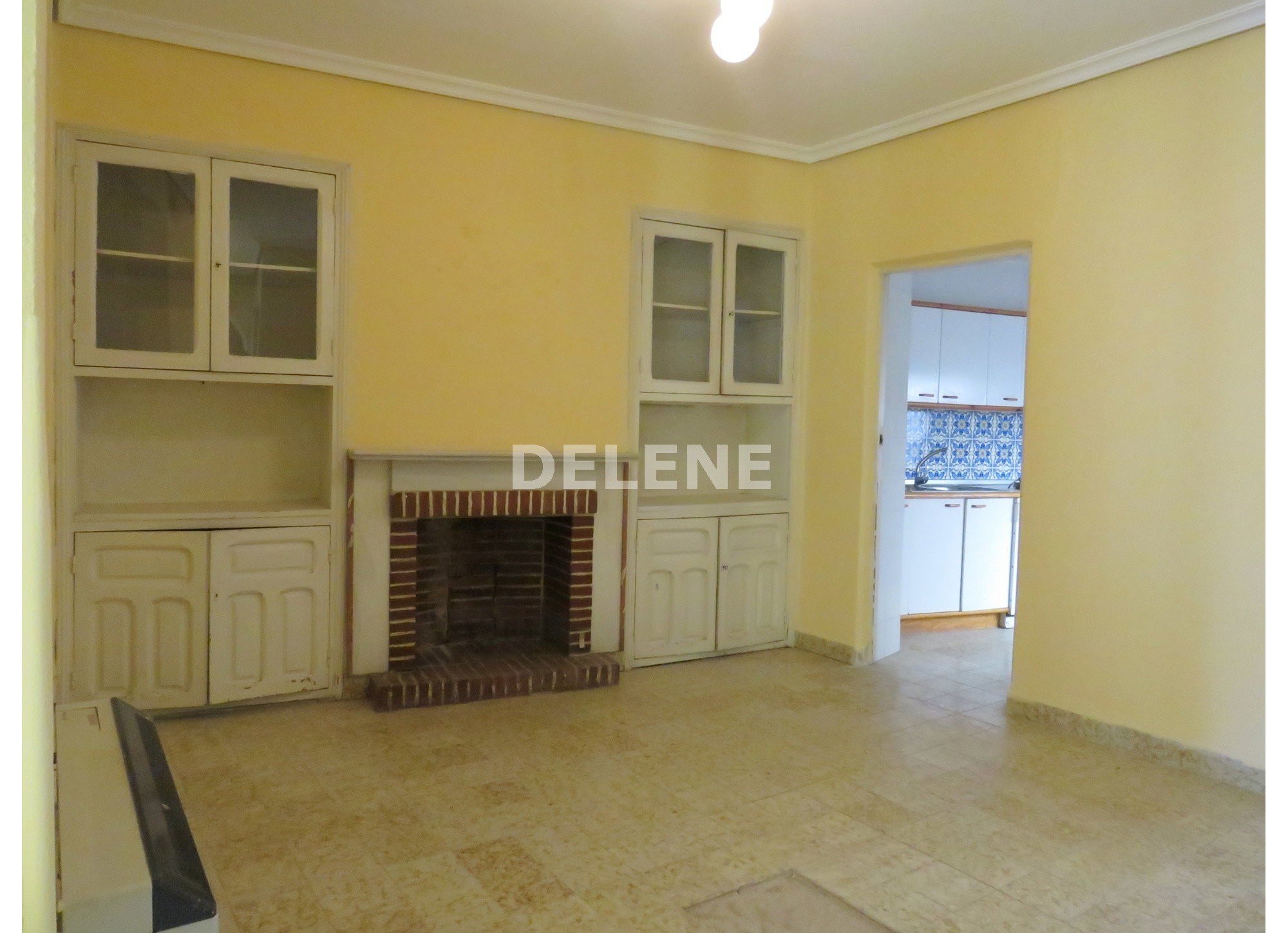 1730 PISO CON PATIO EN LA AVENIDA DE LA LIBERTAD