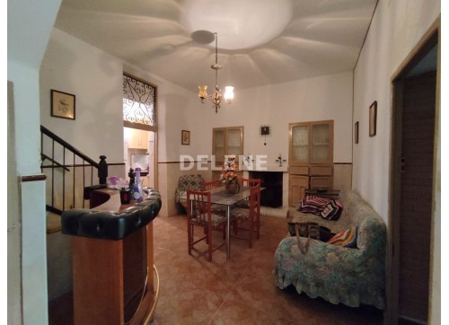 2280 CASA, ZONA BARRIO DEL CARMEN