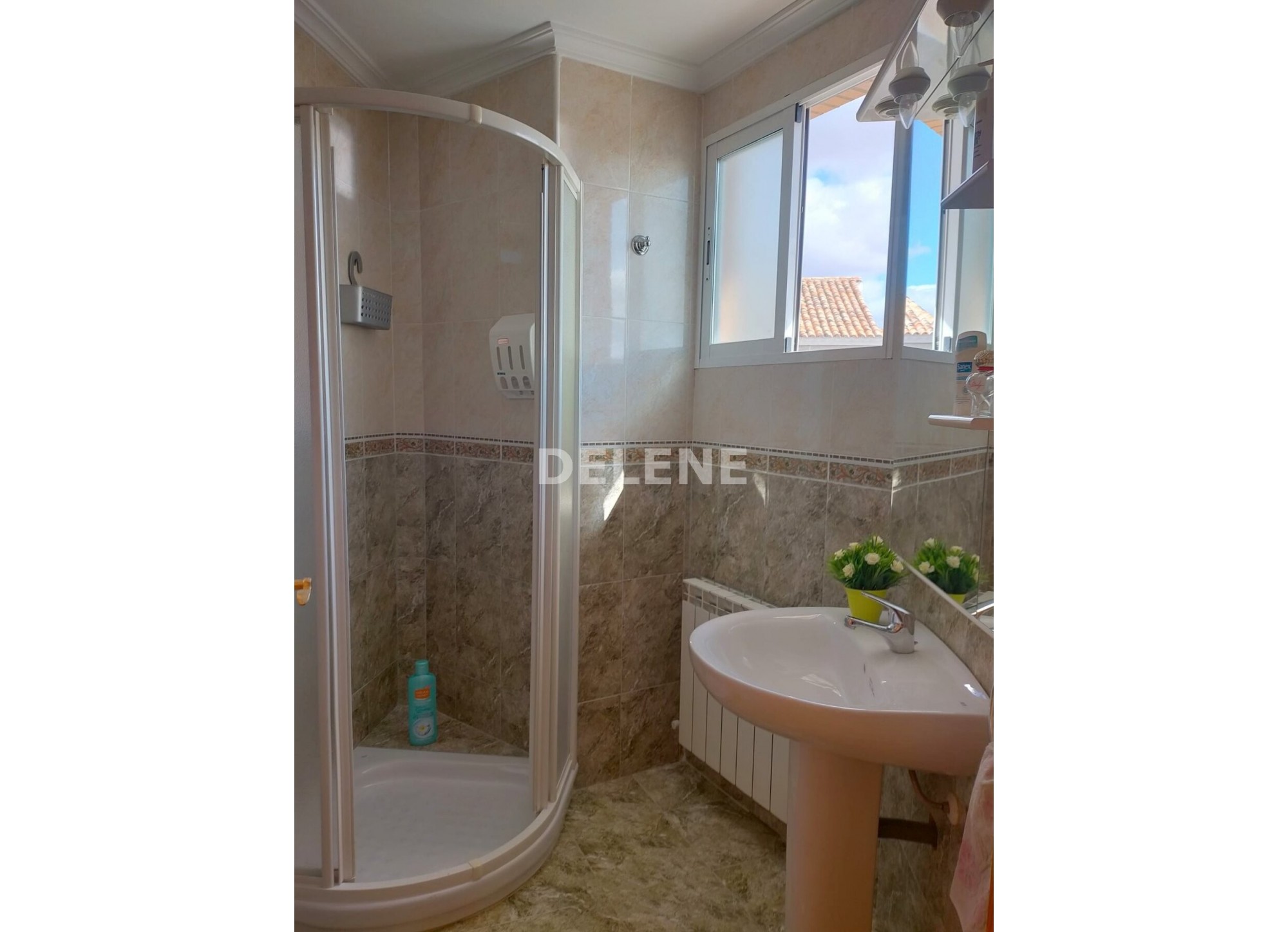 2295 PISO CON TRASTERO, ZONA TOBARRA