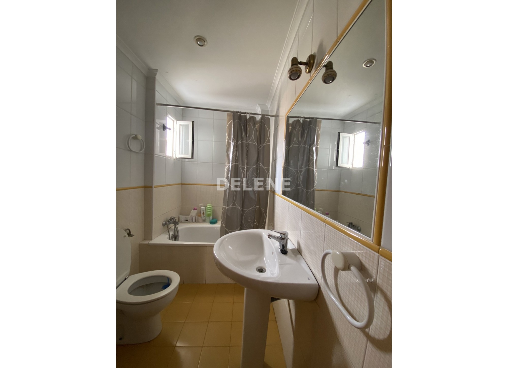 2403 APARTAMENTO, ZONA MESONES