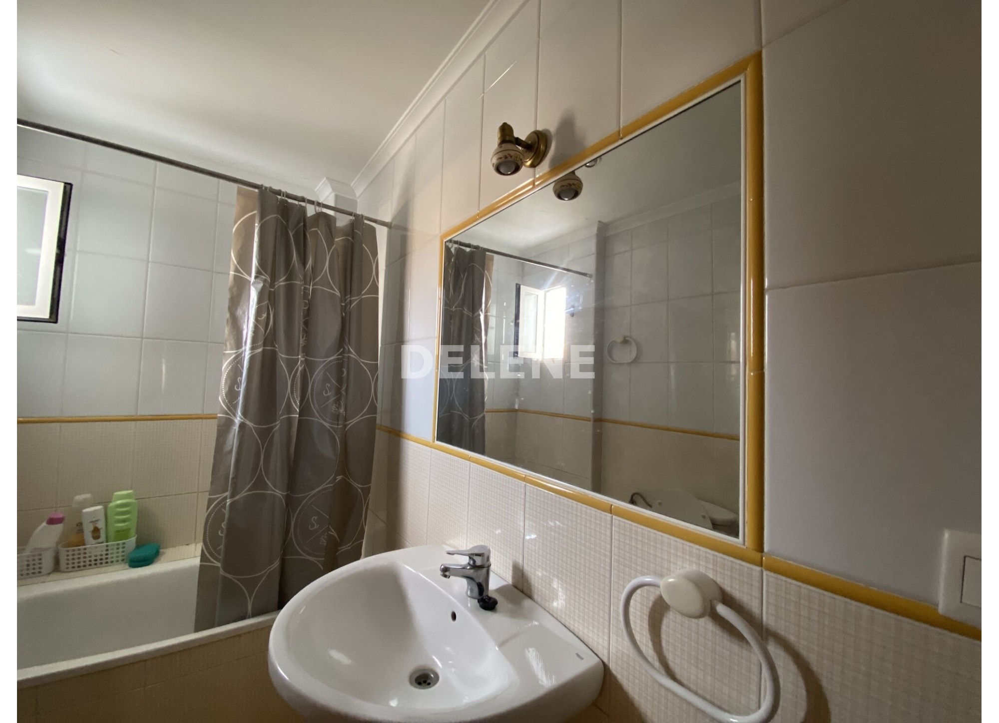 2403 APARTAMENTO, ZONA MESONES