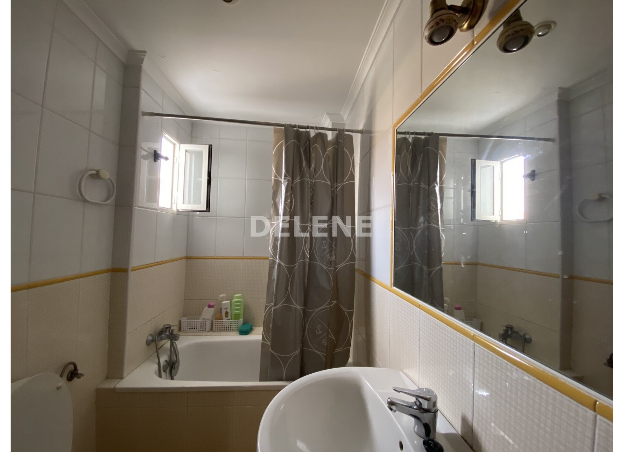 2403 APARTAMENTO, ZONA MESONES