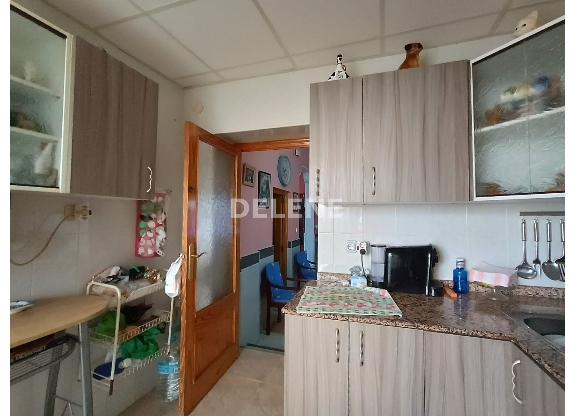 2507 CASA DE 400M2 CON PATIO, PRÓXIMA A IGLESIA DE LA ASUNCIÓN