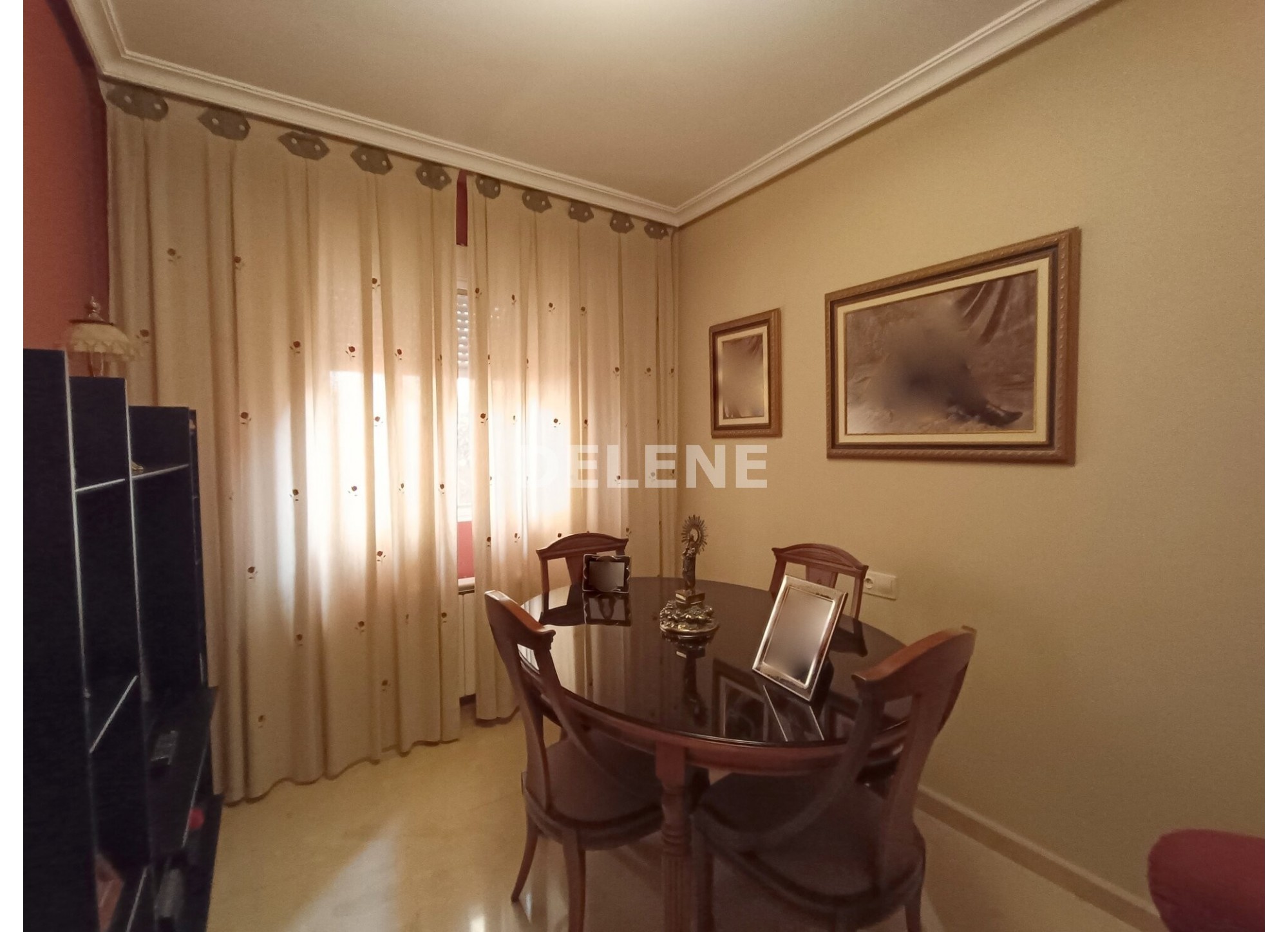 2615 ADOSADO CON PATIO Y GARAJE, PRÓXIMO A I.E.S. IZPISÚA BELMONTE
