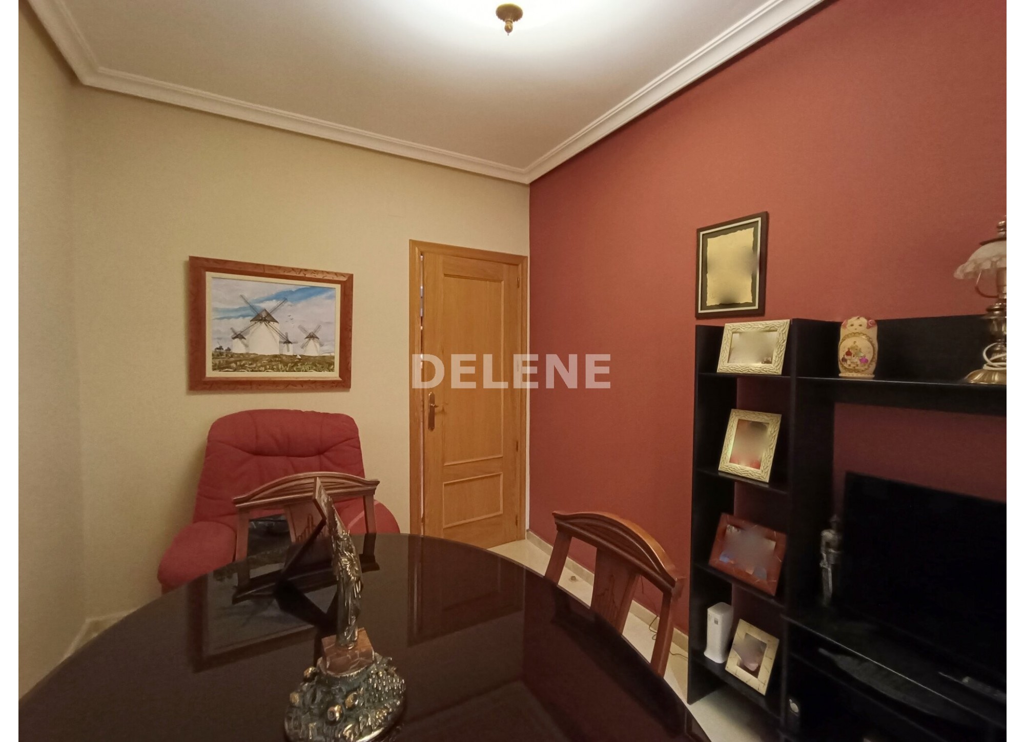 2615 ADOSADO CON PATIO Y GARAJE, PRÓXIMO A I.E.S. IZPISÚA BELMONTE