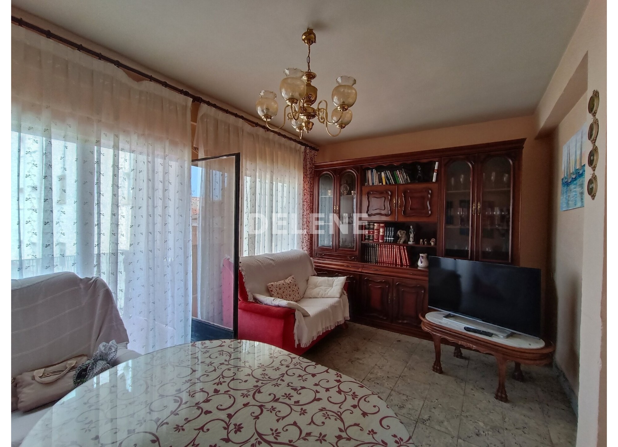 2622 PISO DE 110M2, ZONA LOPEZ DEL ORO