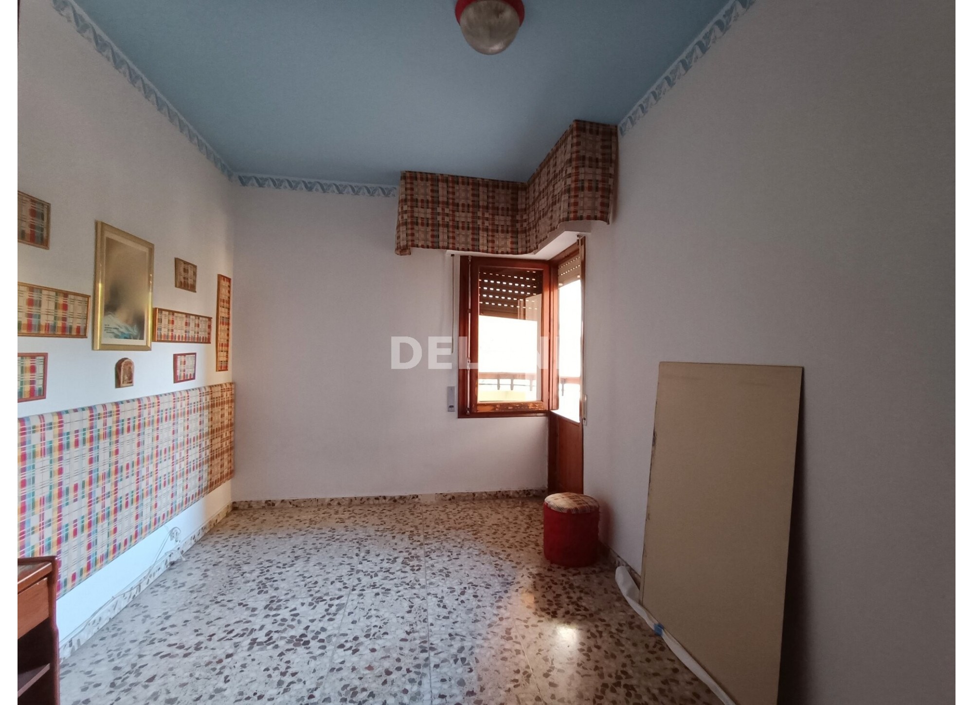 2657 PISO DE140M2 CON PATIO PRÓXIMO A LOPEZ DEL ORO