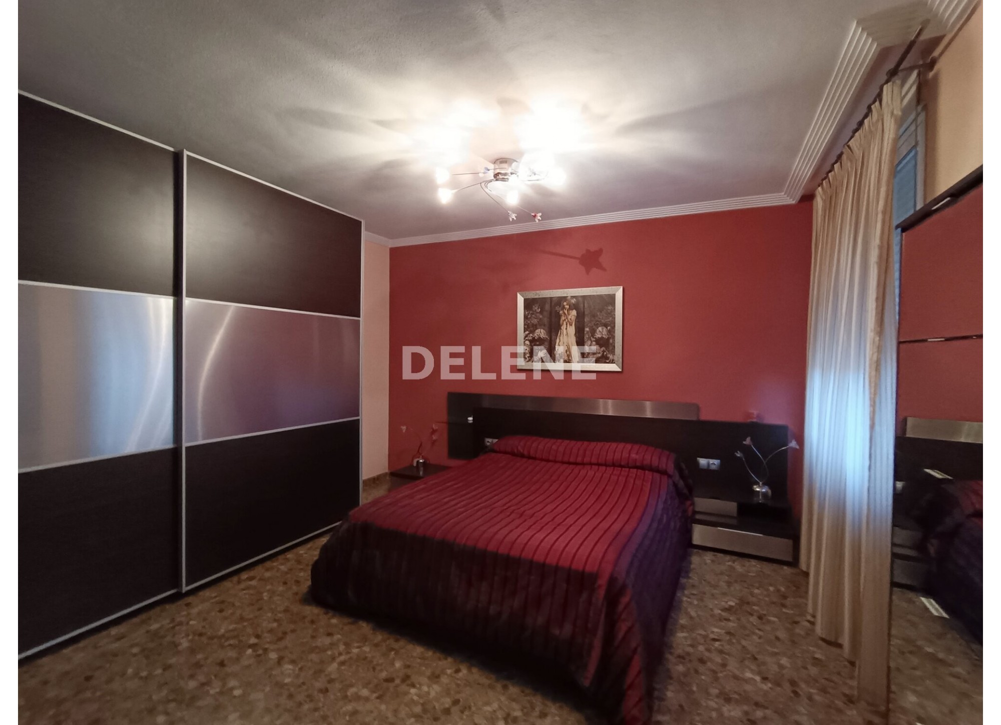 2680 PISO DÚPLEX CON GARAJE Y TERRAZA, ZONA HIGUERICAS