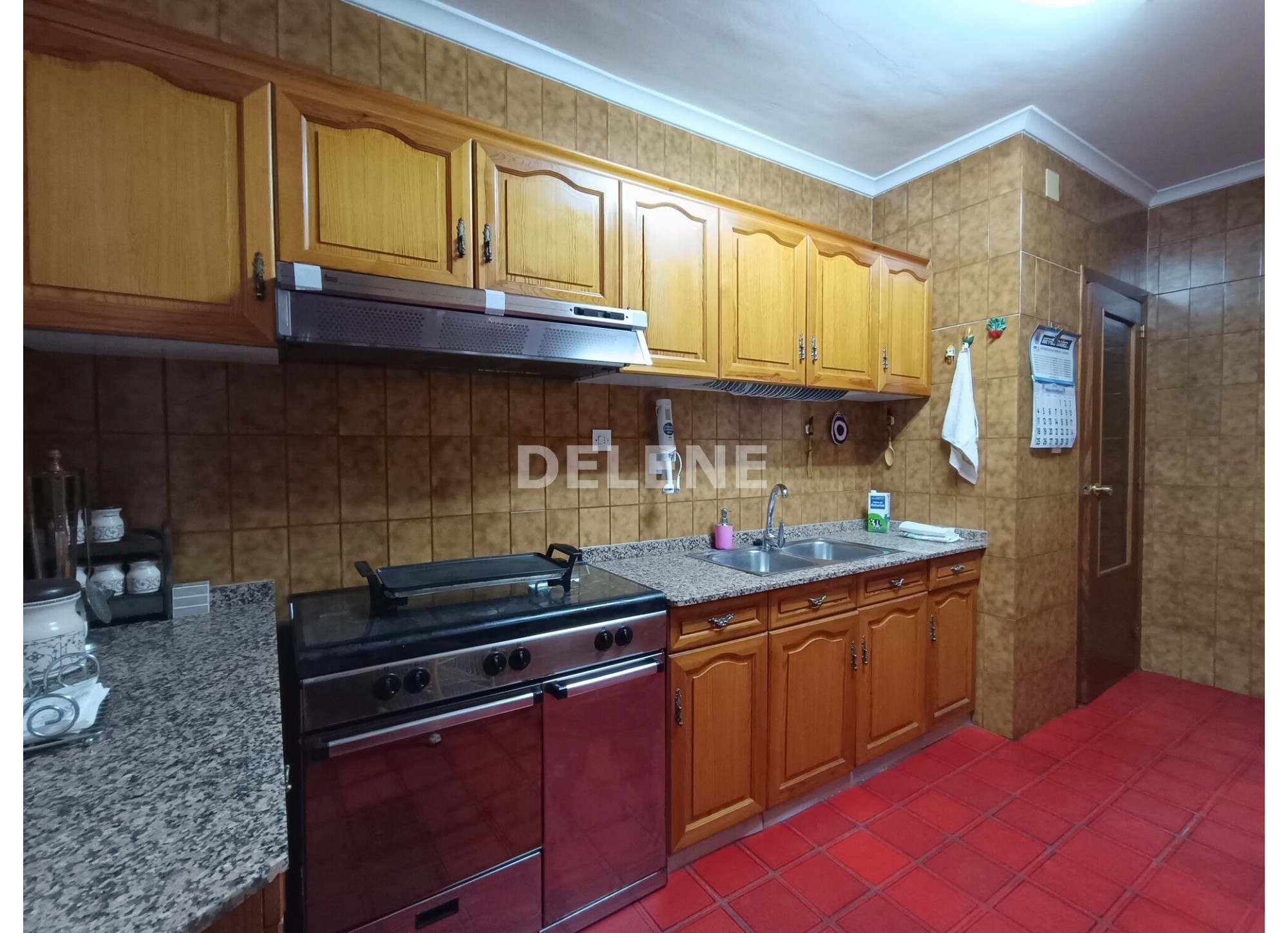 2698 PISO CON TRASTERO, ZONA IZPISÚA BELMONTE