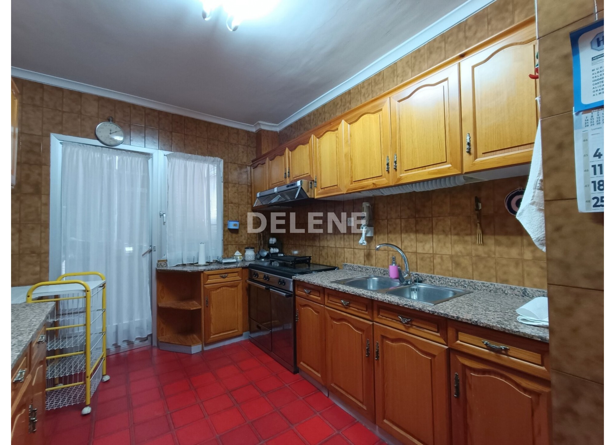 2698 PISO CON TRASTERO, ZONA IZPISÚA BELMONTE