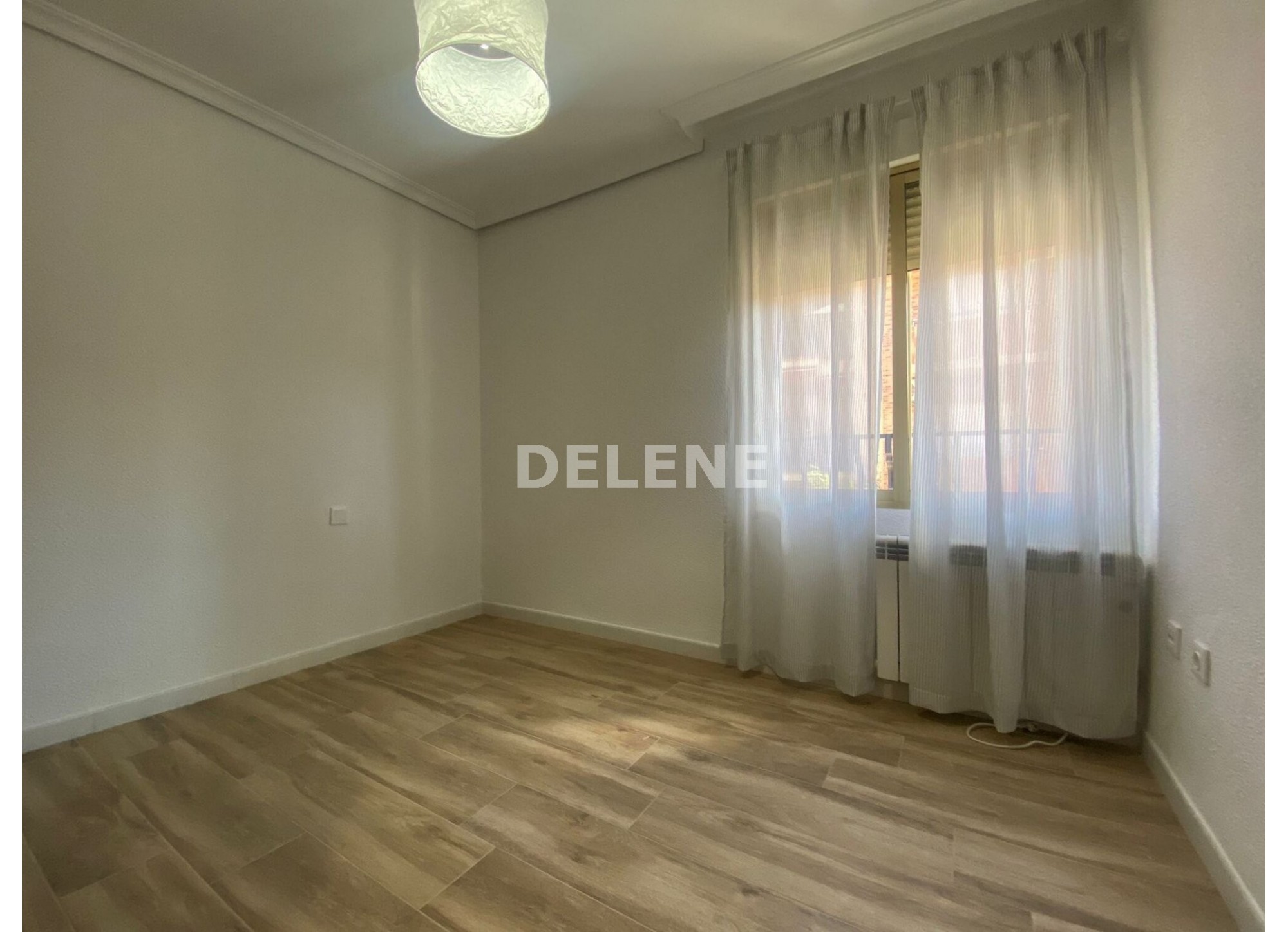 2704 PISO CON GARAJE, PRÓXIMO A GUARDIA CIVIL