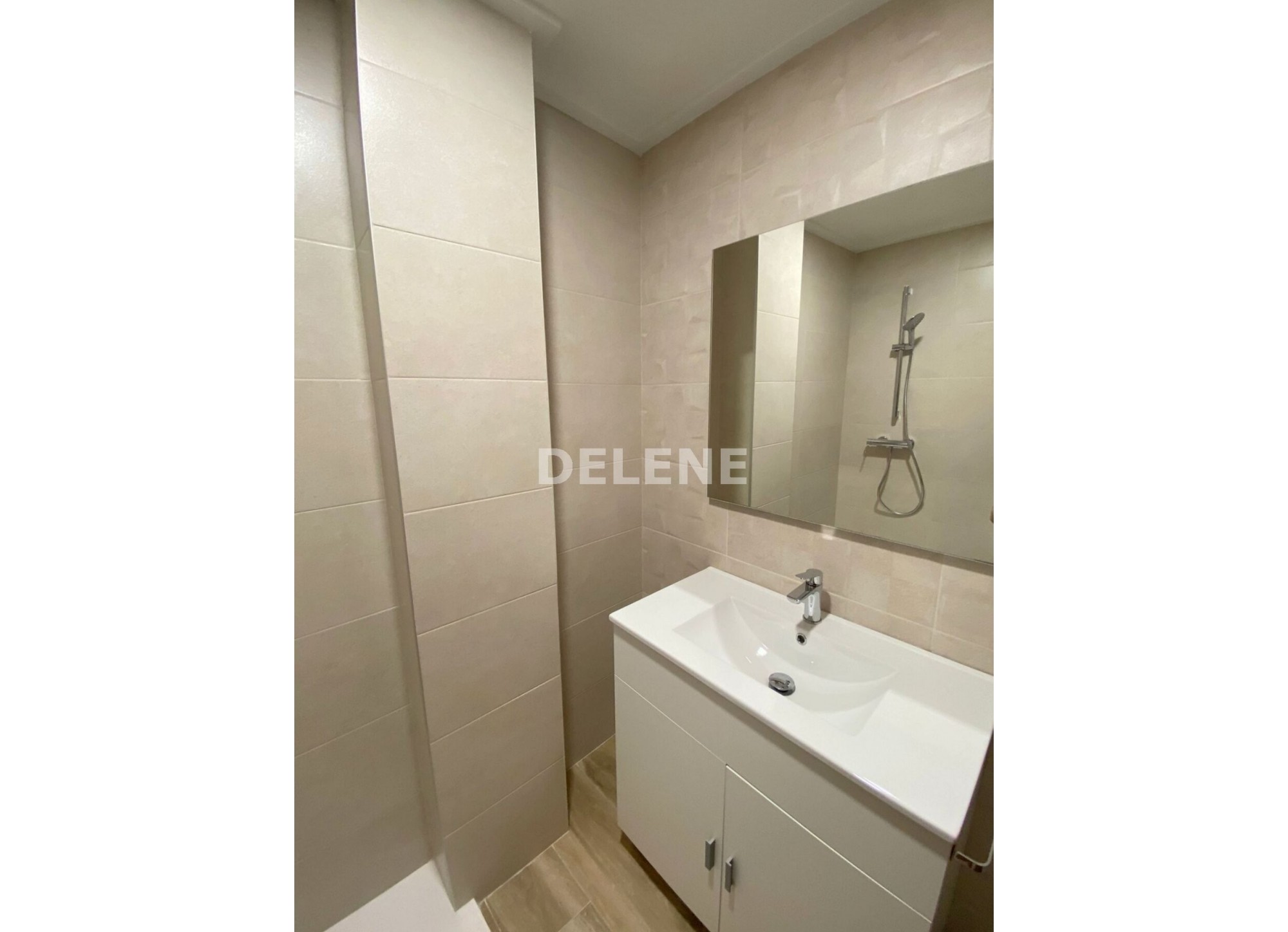 2704 PISO CON GARAJE, PRÓXIMO A GUARDIA CIVIL