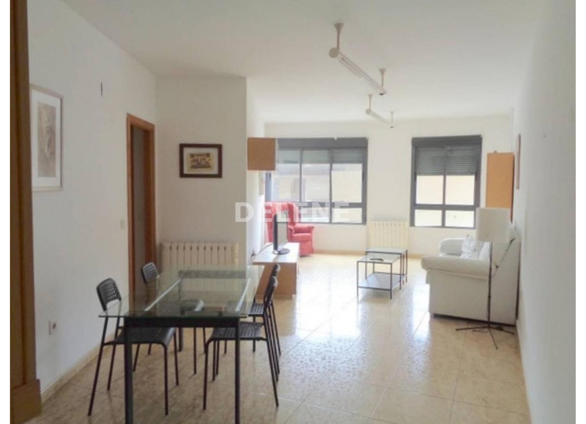 660 APARTAMENTO ZONA CUATRO CAMINOS