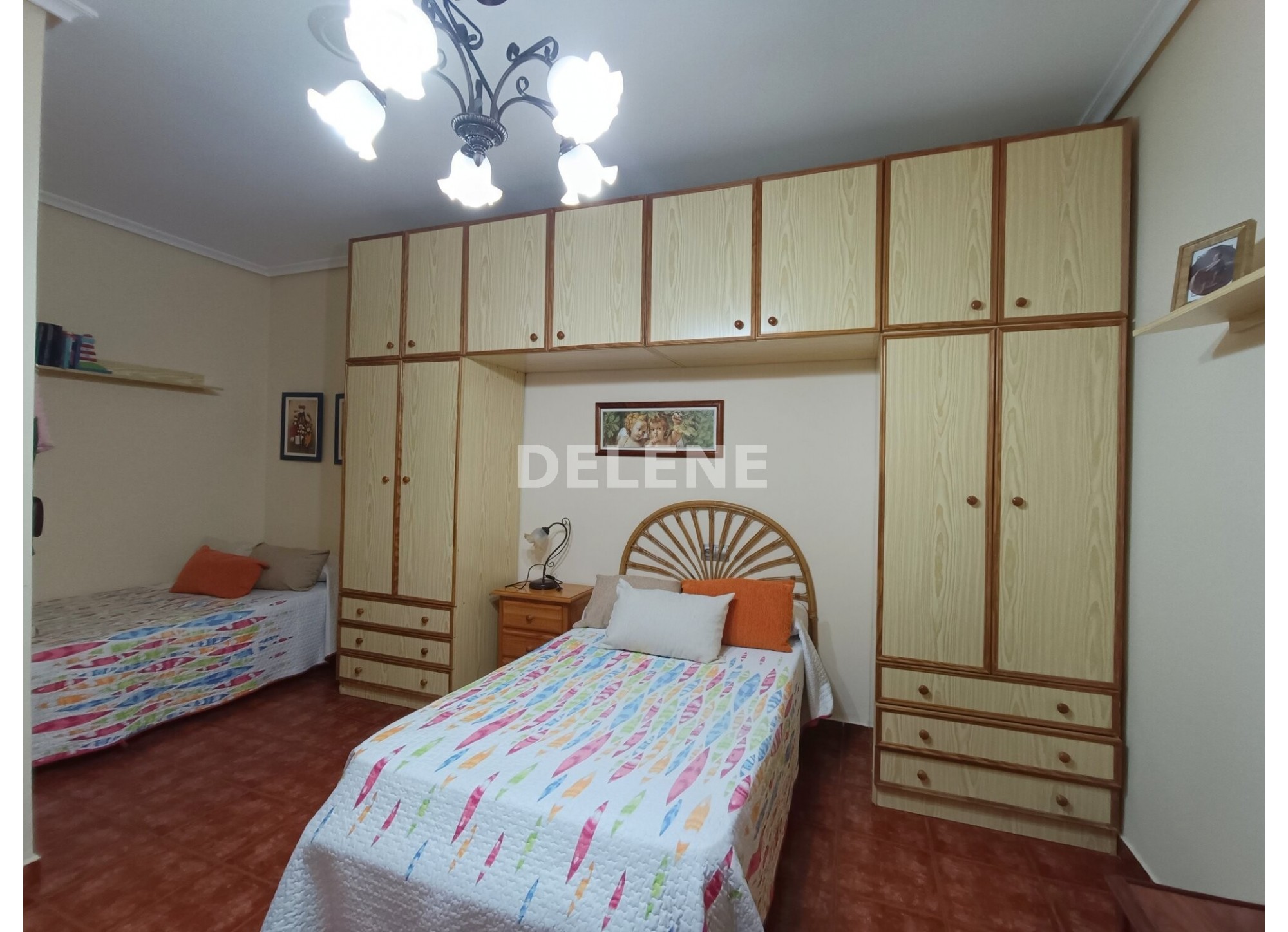 2750 PLANTA BAJA CON COCHERA, BARRIO DEL CARMEN