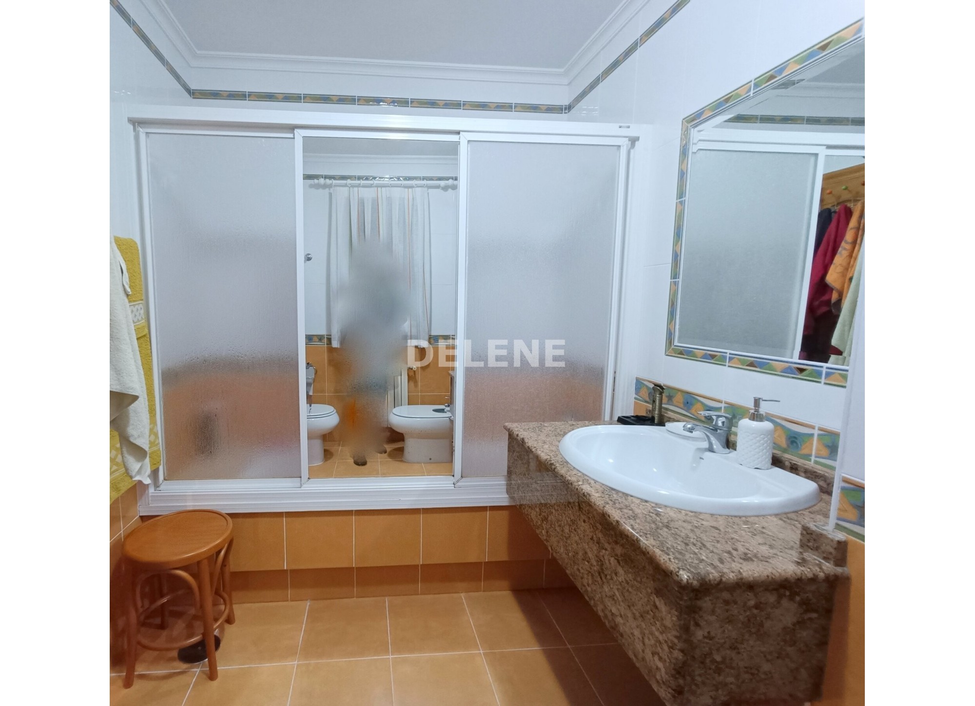 2753 PISO CON GARAJE Y PATIO, BARRIO DEL CARMEN