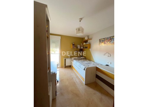 2762 PISO DÚPLEX CON GARAJE, ZONA VILLARREALA.