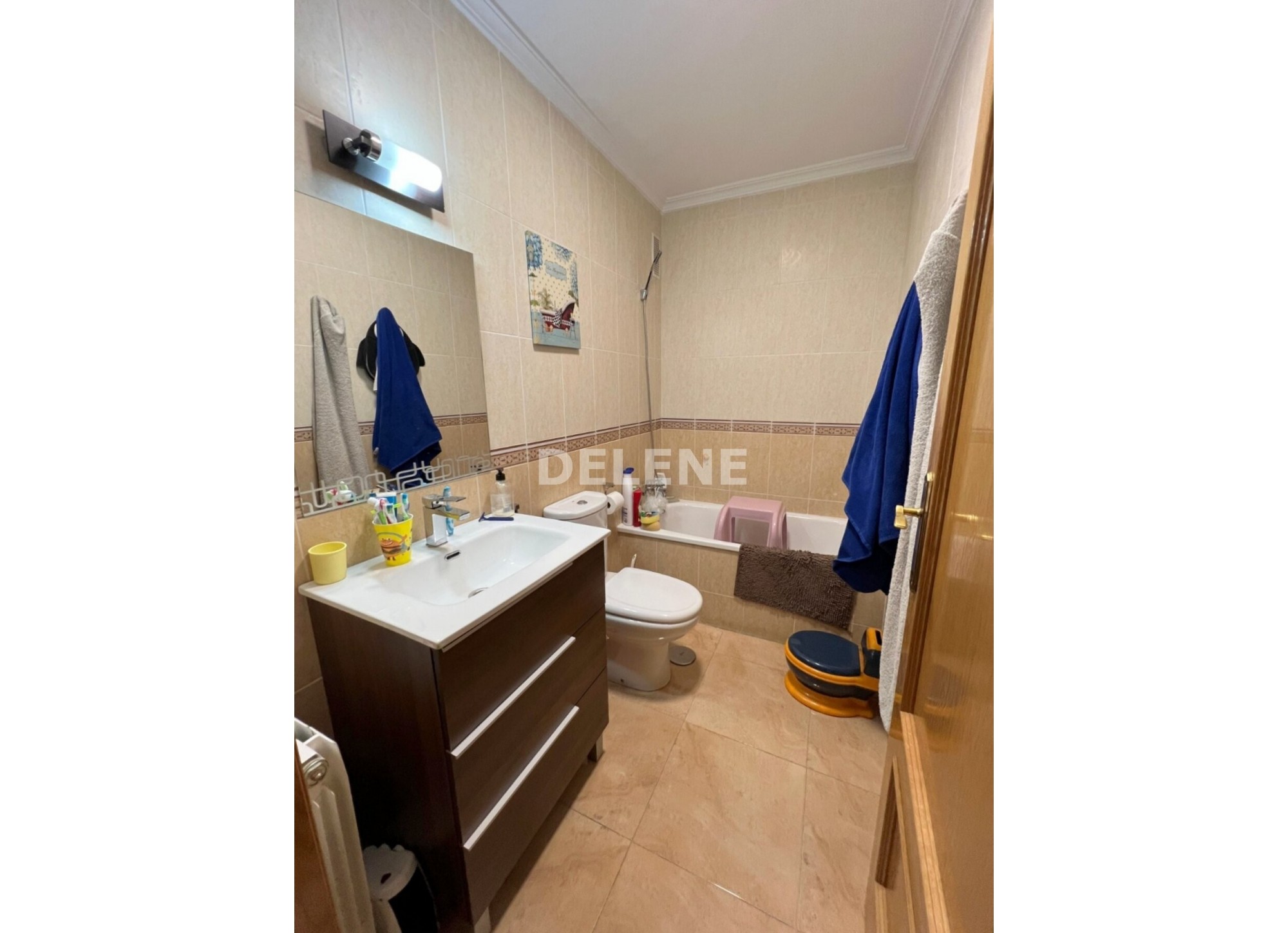 2762 PISO DÚPLEX CON GARAJE, ZONA VILLARREALA.