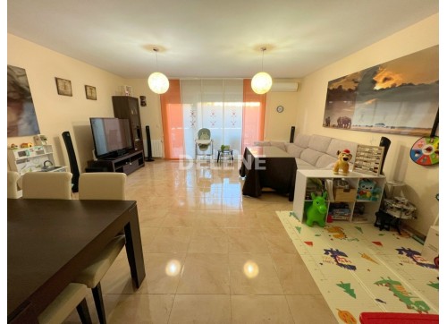 2762 PISO DÚPLEX CON GARAJE, ZONA VILLARREALA.