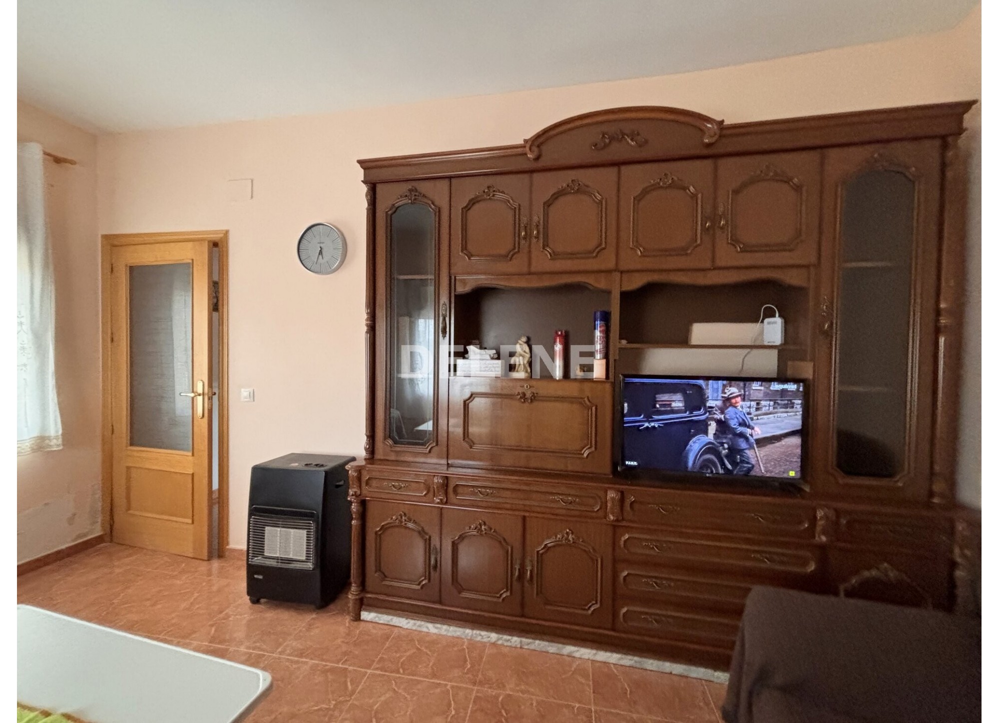 2766 CASA CON PATIO, PISCINA Y GARAJE, BARRIO GRAUS (ISSO)