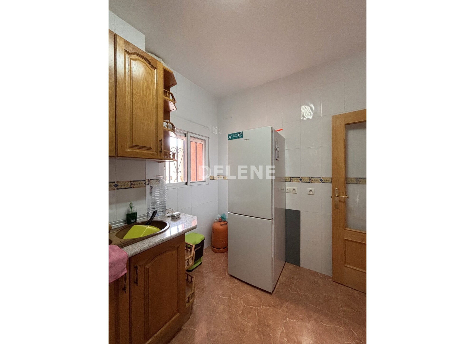 2766 CASA CON PATIO, PISCINA Y GARAJE, BARRIO GRAUS (ISSO)