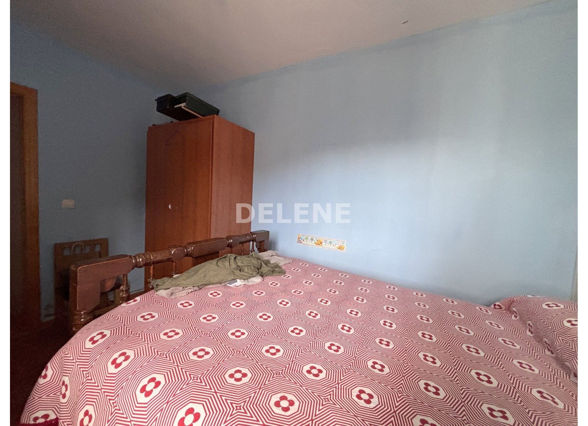 2766 CASA CON PATIO, PISCINA Y GARAJE, BARRIO GRAUS (ISSO)