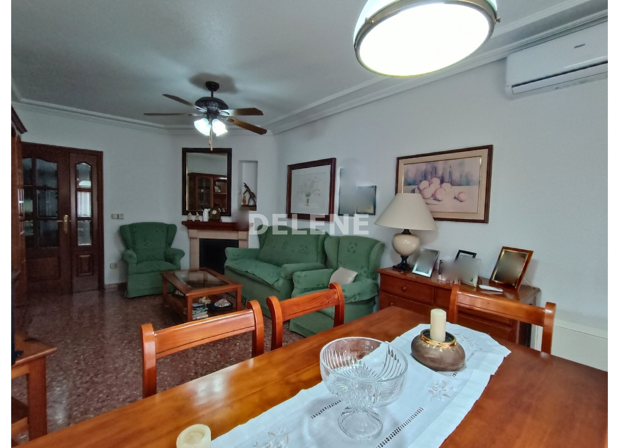 2767 ADOSADO CON PATIO Y PLAZA DE GARAJE, PRÓXIMO A HOSPITAL