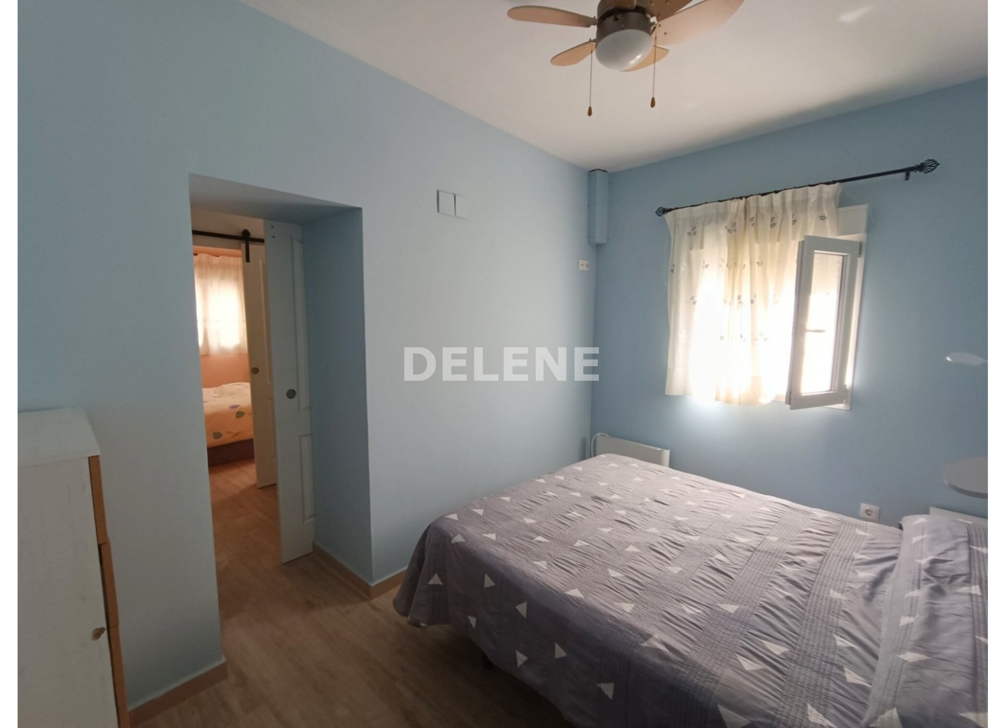 2772 CASA CON PATIO Y TERRAZA EN BARRIO MENDEZ, ISSO