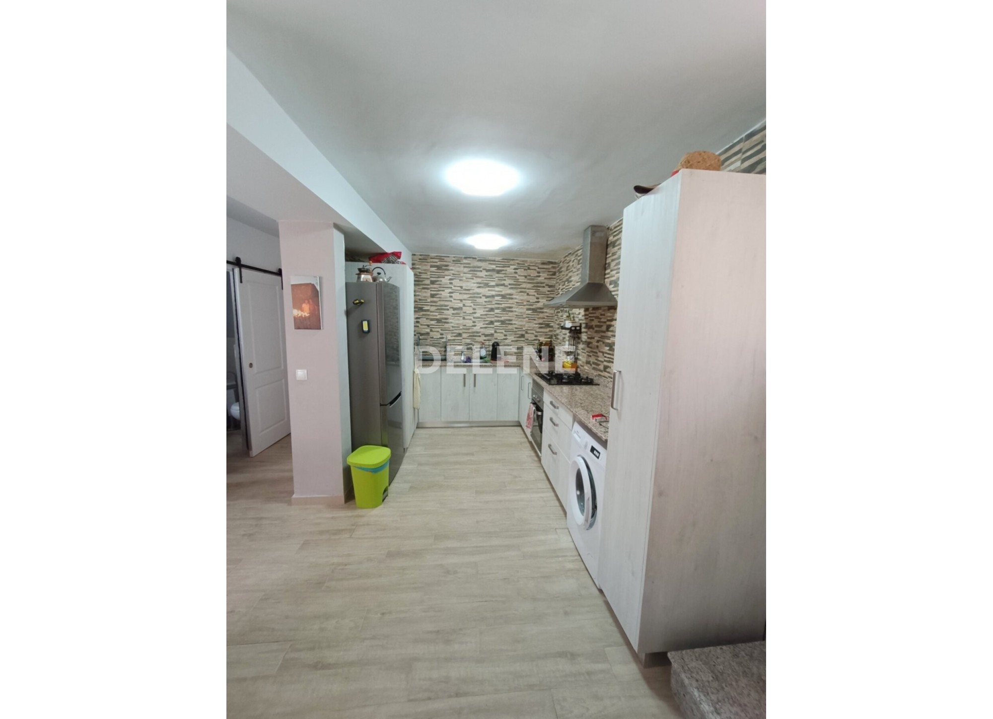 2772 CASA CON PATIO Y TERRAZA EN BARRIO MENDEZ, ISSO