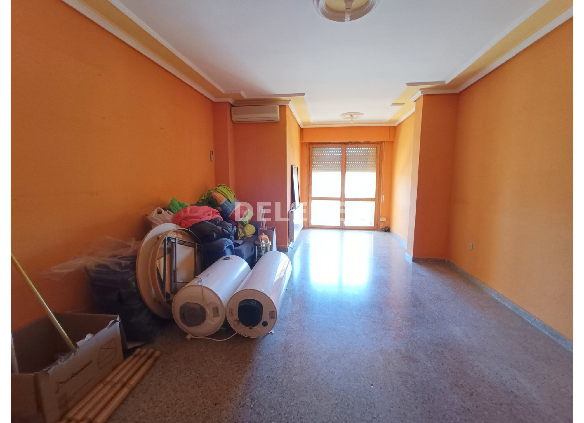 2780 PISO CON GARAJE Y TRASTERO, PRÓXIMO A COLEGIO MARTINEZ PARRAS