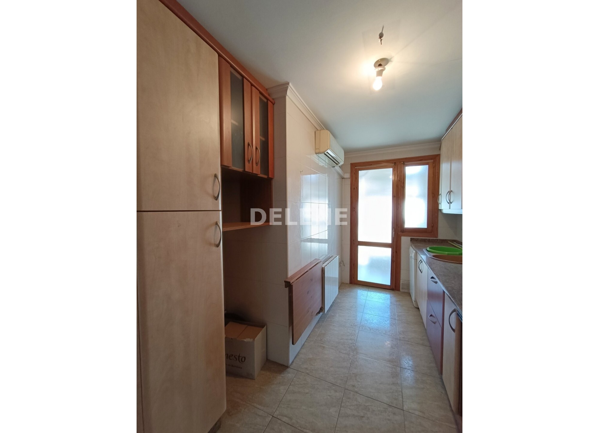 2780 PISO CON GARAJE Y TRASTERO, PRÓXIMO A COLEGIO MARTINEZ PARRAS