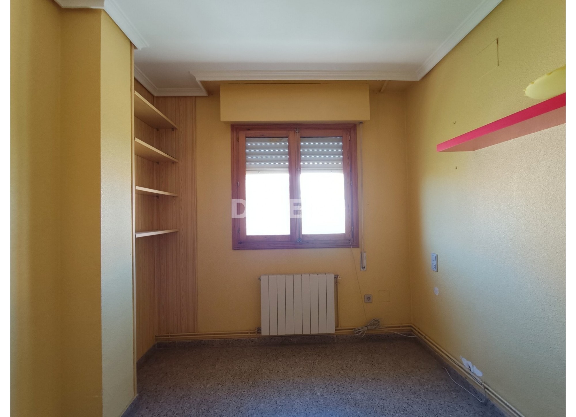 2780 PISO CON GARAJE Y TRASTERO, PRÓXIMO A COLEGIO MARTINEZ PARRAS