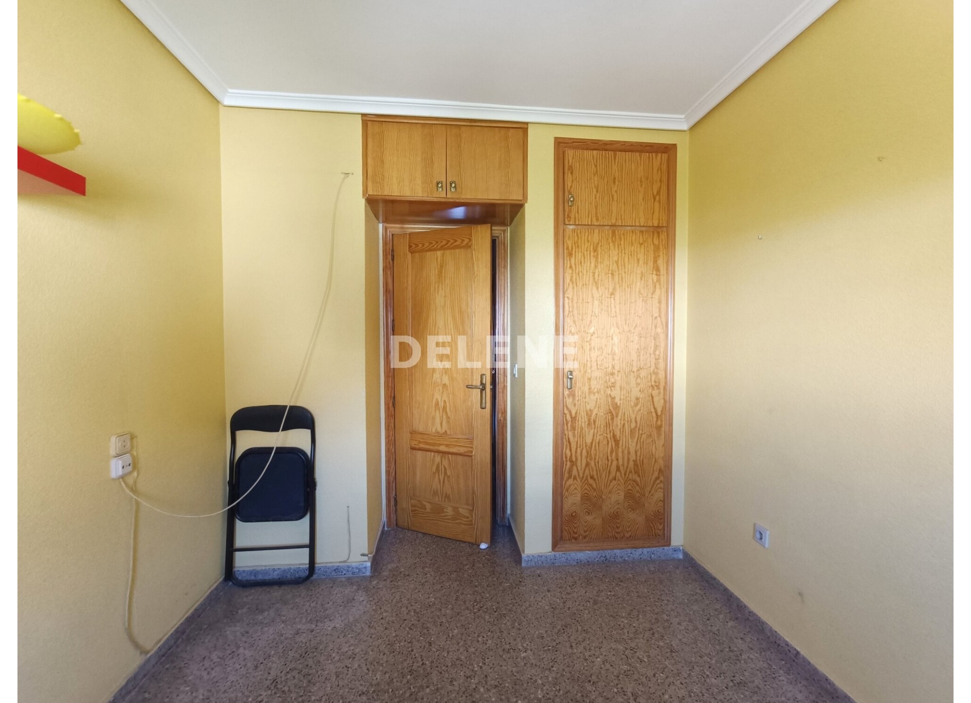 2780 PISO CON GARAJE Y TRASTERO, PRÓXIMO A COLEGIO MARTINEZ PARRAS