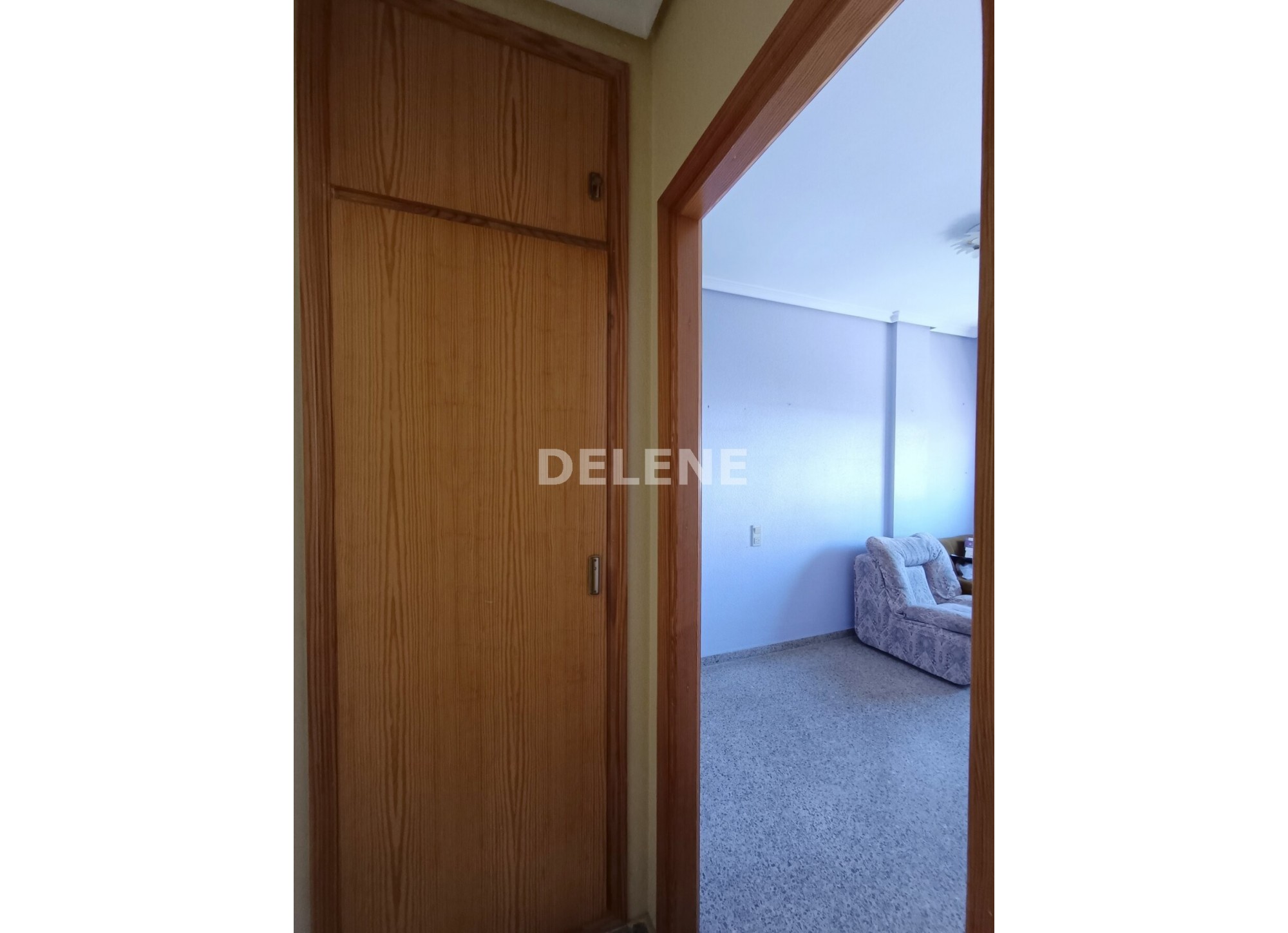 2780 PISO CON GARAJE Y TRASTERO, PRÓXIMO A COLEGIO MARTINEZ PARRAS