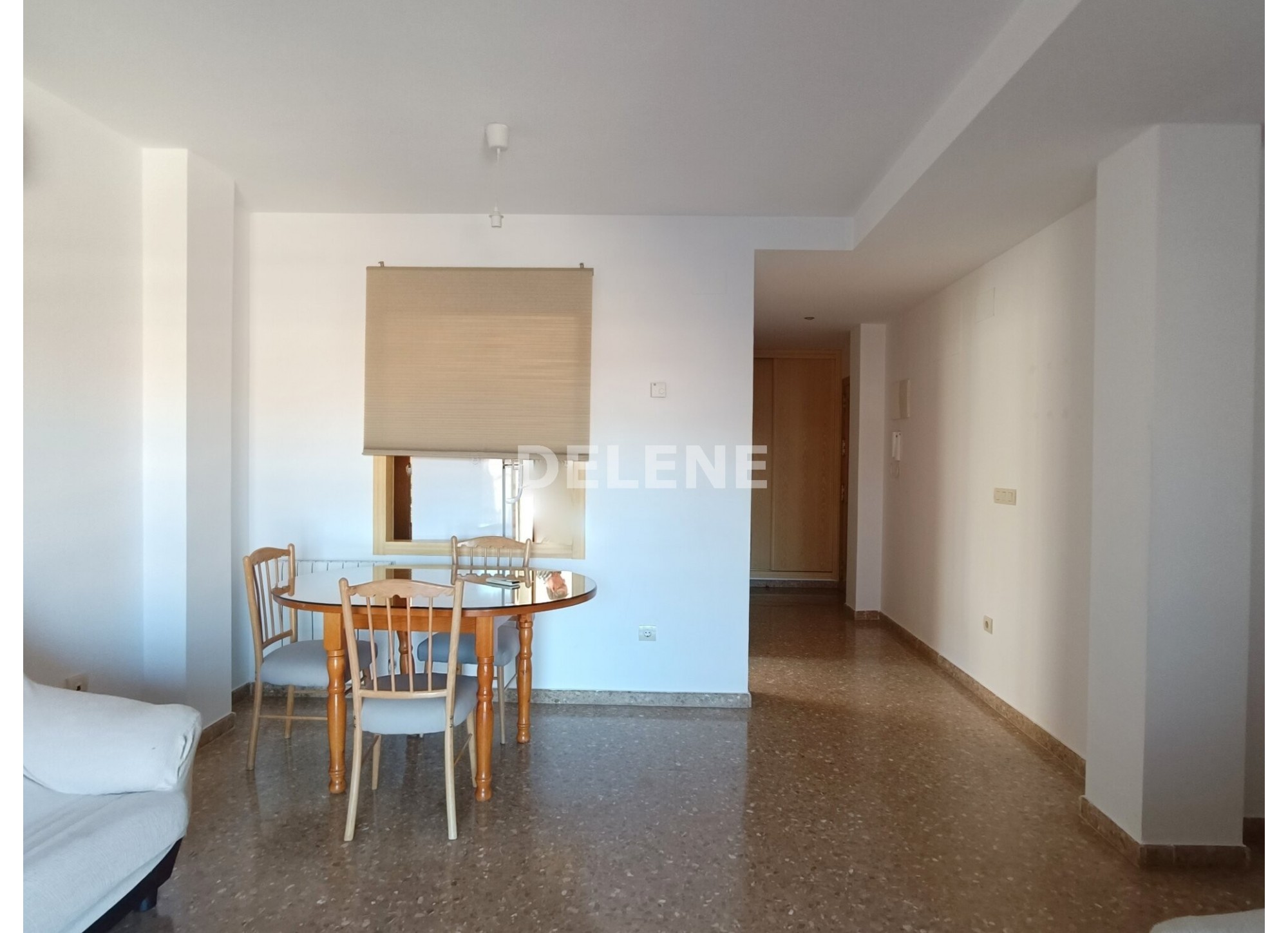 2781 PISO CON GARAJE, TRASTERO Y PISCINA COMUNITARIA, PRÓXIMO A MERCADONA