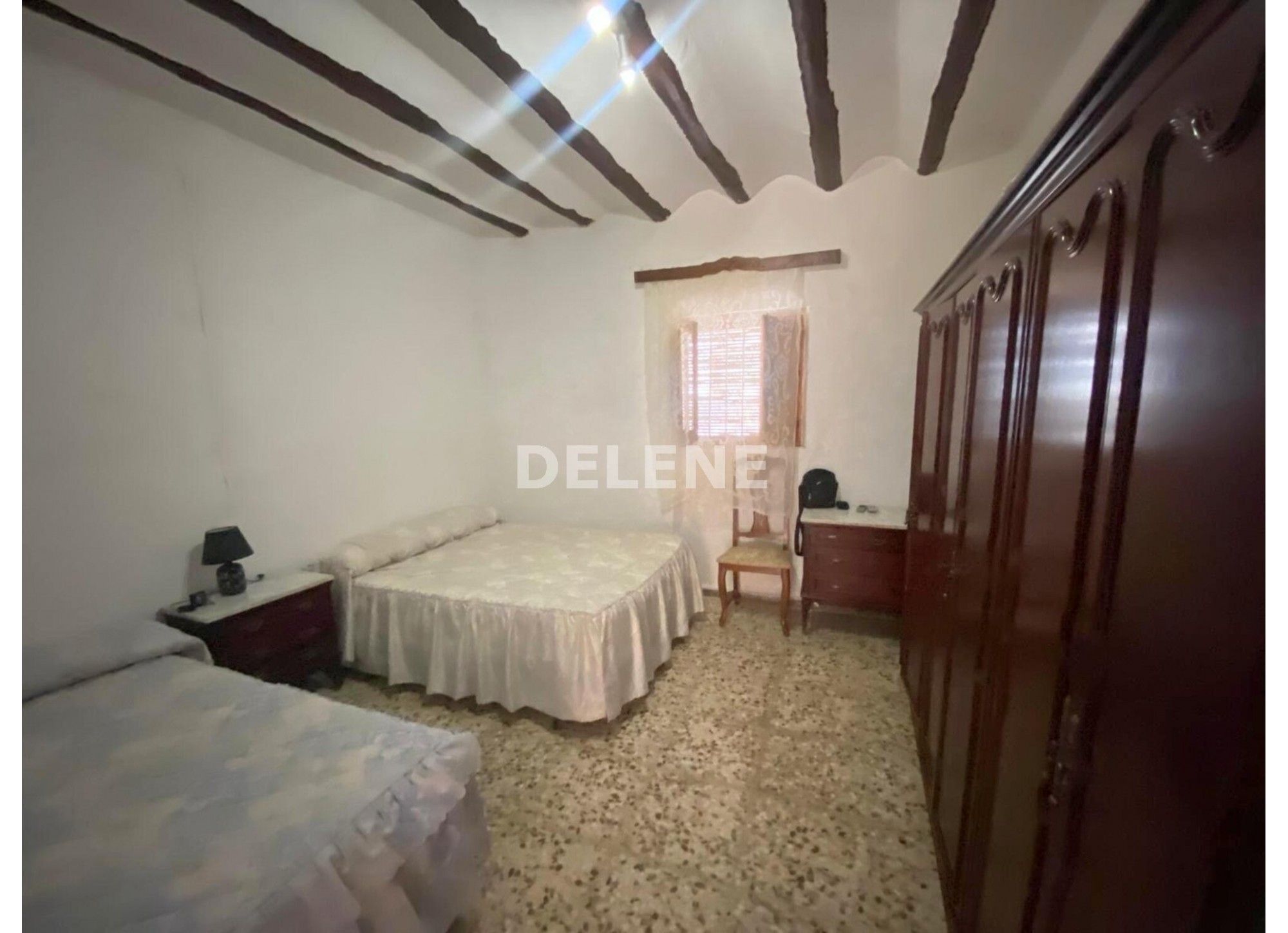 2782 CASA CON TERRENO EN CORDOVILLA