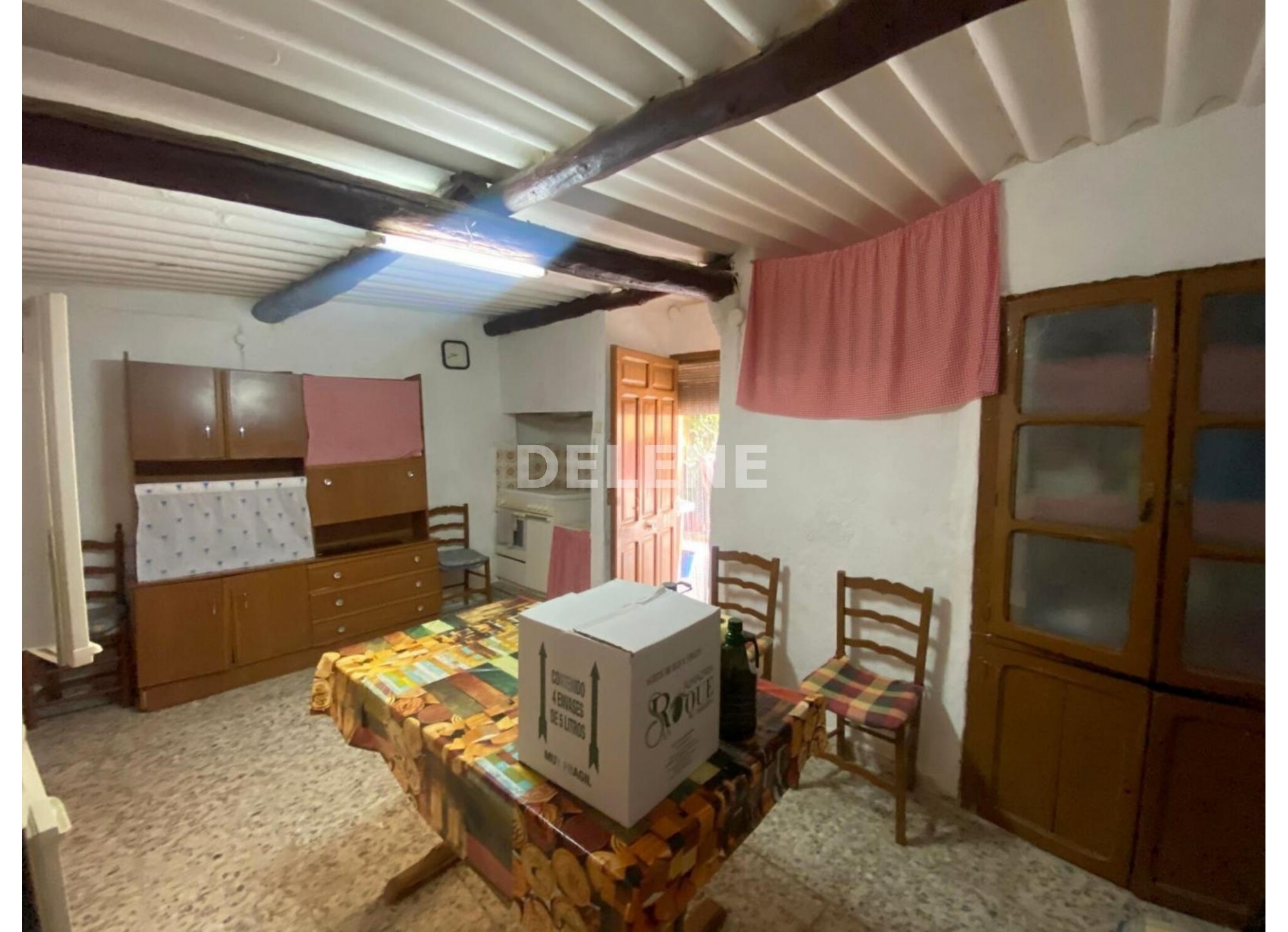 2782 CASA CON TERRENO EN CORDOVILLA