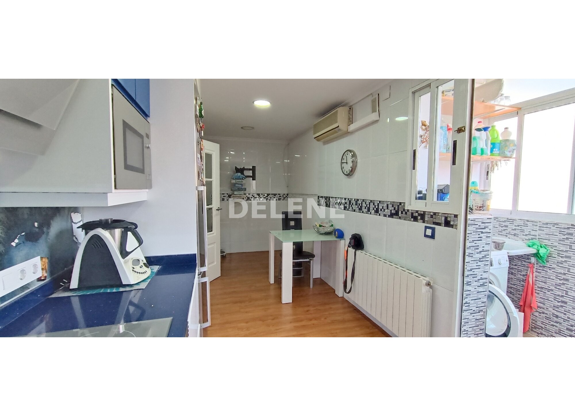 2785 ÁTICO CON GARAJE Y TRASTERO PRÓXIMO A GRAN VÍA