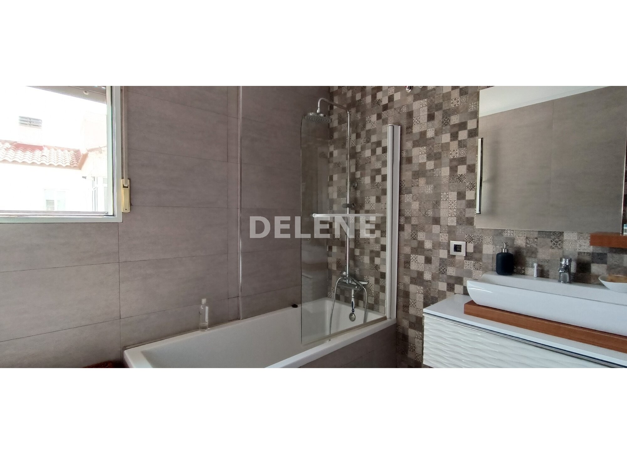 2785 ÁTICO CON GARAJE Y TRASTERO PRÓXIMO A GRAN VÍA