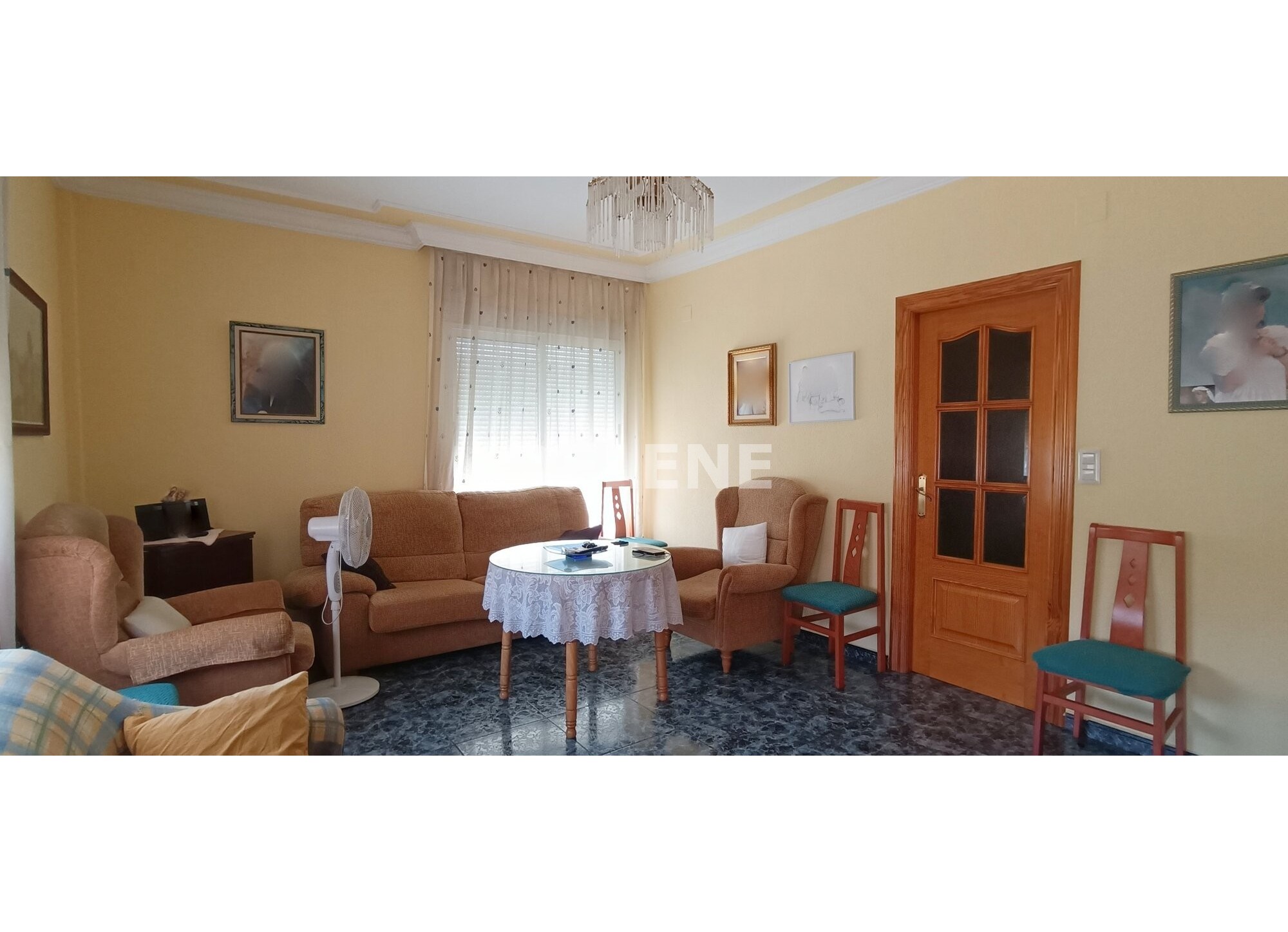 2796 CASA CON PATIO Y TERRENO, PRÓXIMA A AVENIDA DE LA CONSTITUCIÓN