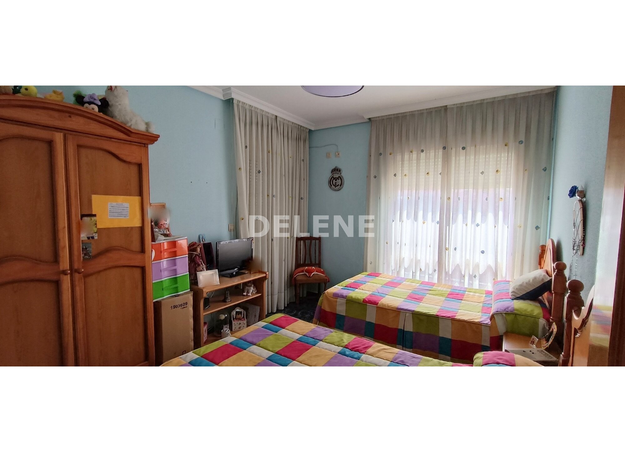 2796 CASA CON PATIO Y TERRENO, PRÓXIMA A AVENIDA DE LA CONSTITUCIÓN