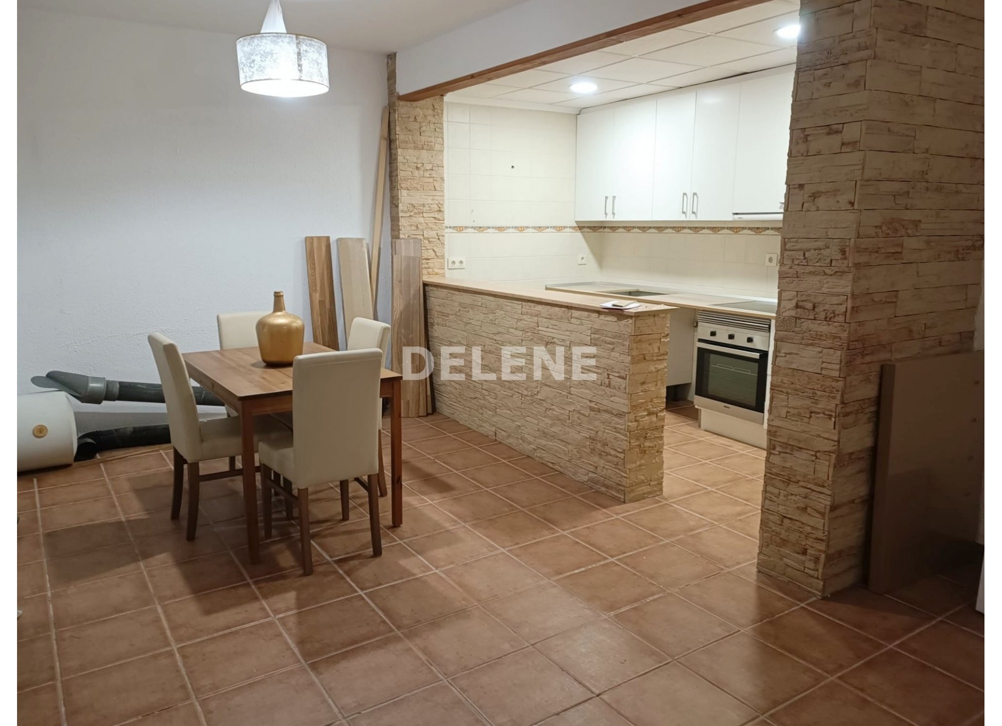 2798 CASA CON BUHARDILLA EN ELCHE DE LA SIERRA