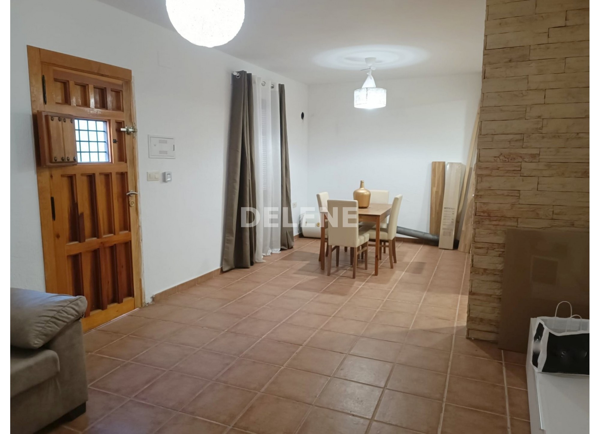 2798 CASA CON BUHARDILLA EN ELCHE DE LA SIERRA