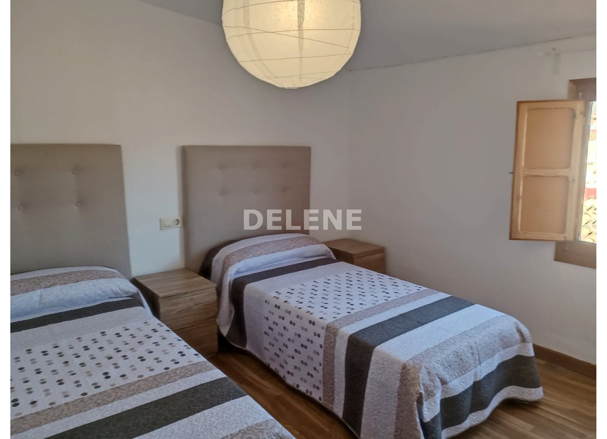 2798 CASA CON BUHARDILLA EN ELCHE DE LA SIERRA